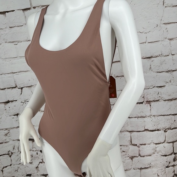 🆕ReoRia Bodysuit, Size M - Picture 2 of 7